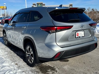 2022 Toyota Highlander XLE AWD