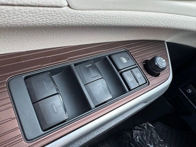 2023 Toyota Sienna XLE 7 Passenger