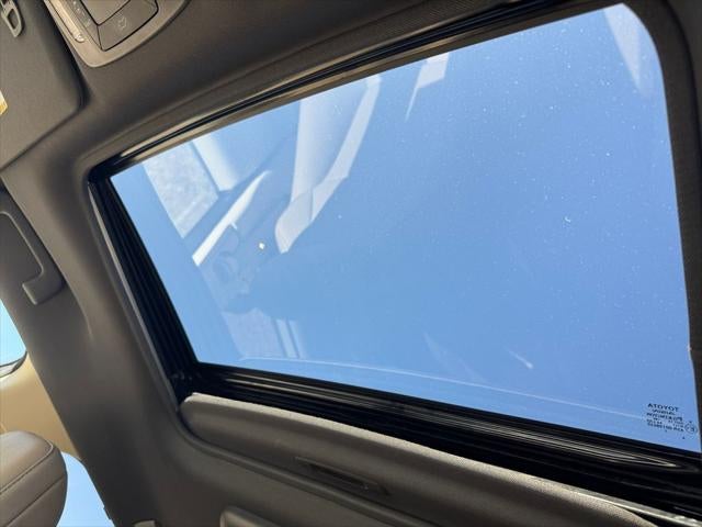 2023 Toyota Sienna XLE 7 Passenger