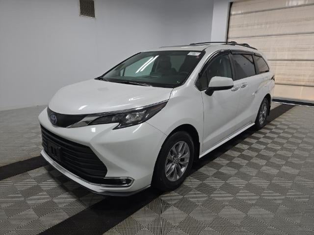 2024 Toyota Sienna XLE 7 Passenger