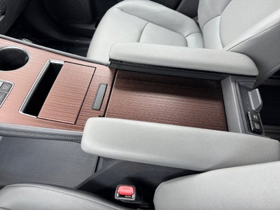 2024 Toyota Sienna XLE 7 Passenger