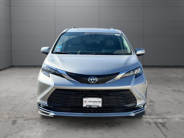 2024 Toyota Sienna XLE 7 Passenger