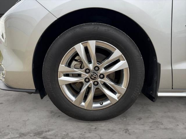 2024 Toyota Sienna XLE 7 Passenger