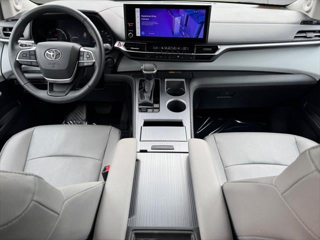 2025 Toyota Sienna XLE 7 Passenger