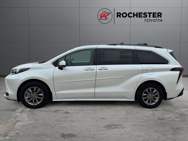 2025 Toyota Sienna XLE 7 Passenger