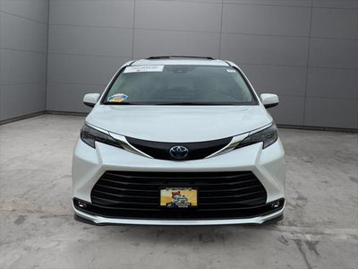 2025 Toyota Sienna XLE 7 Passenger