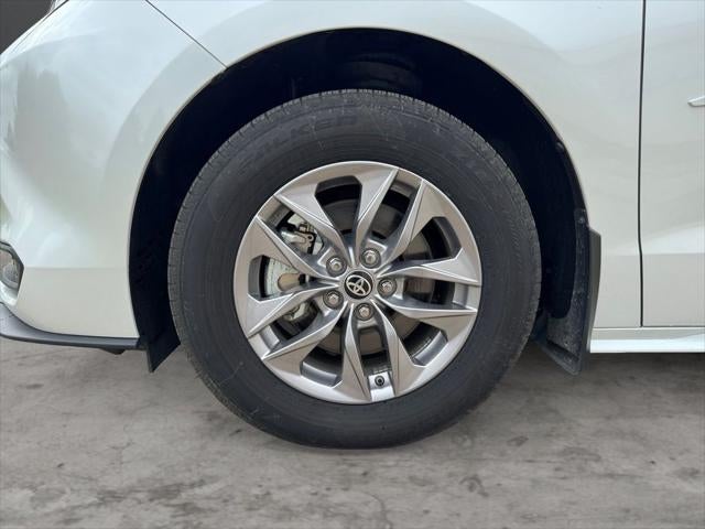 2025 Toyota Sienna XLE 7 Passenger