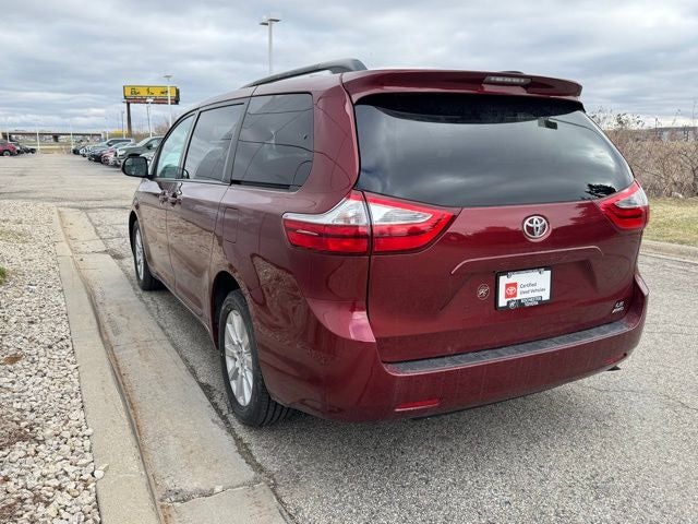 2017 Toyota Sienna LE 7 Passenger