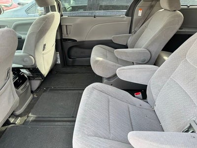 2017 Toyota Sienna LE 7 Passenger