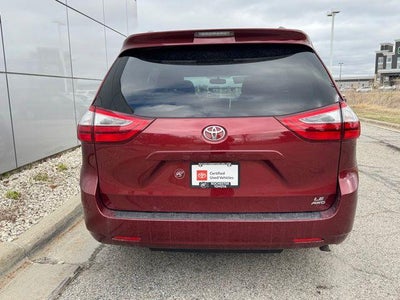 2017 Toyota Sienna LE 7 Passenger