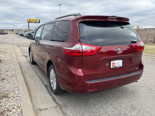 2017 Toyota Sienna LE 7 Passenger