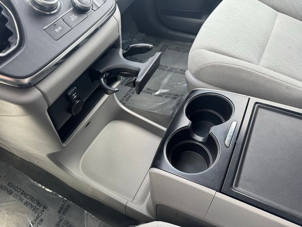 2019 Toyota Sienna LE 7 Passenger