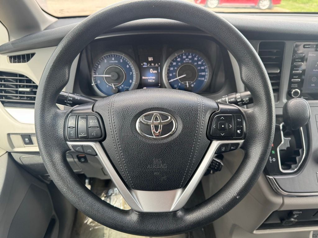 2019 Toyota Sienna LE 7 Passenger