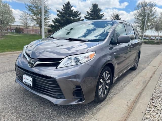 2019 Toyota Sienna LE 7 Passenger