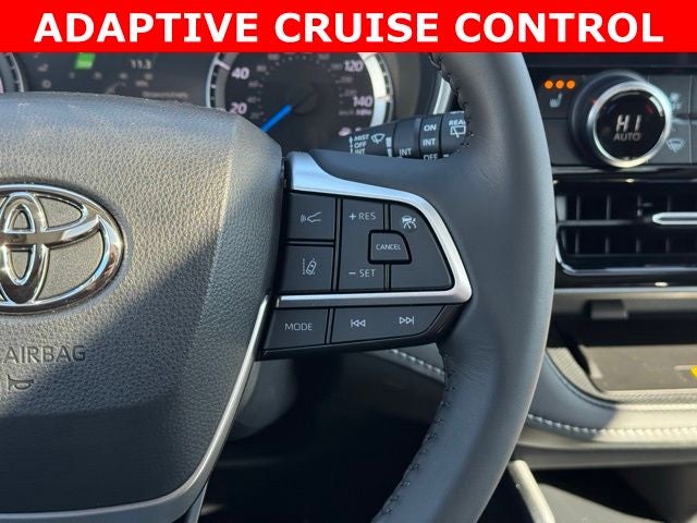 2024 Toyota Highlander Hybrid XLE AWD