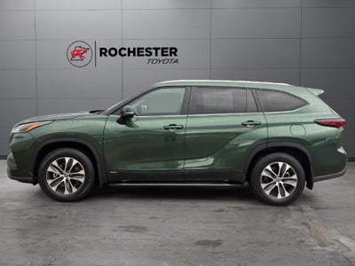 2025 Toyota Highlander Hybrid XLE AWD