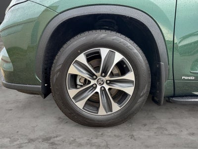 2025 Toyota Highlander Hybrid XLE AWD