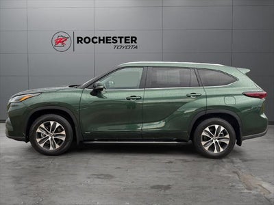 2025 Toyota Highlander Hybrid XLE AWD