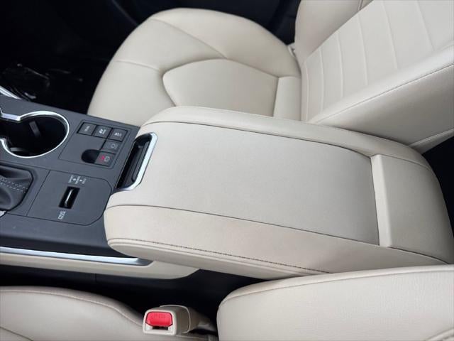 2025 Toyota Highlander Hybrid XLE AWD