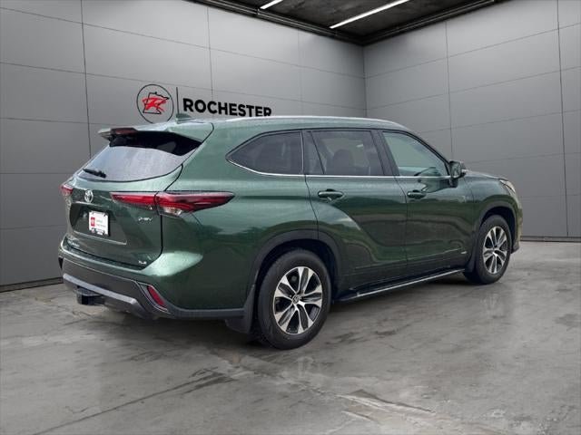 2025 Toyota Highlander Hybrid XLE AWD