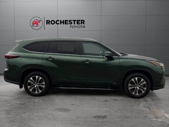 2025 Toyota Highlander Hybrid XLE AWD