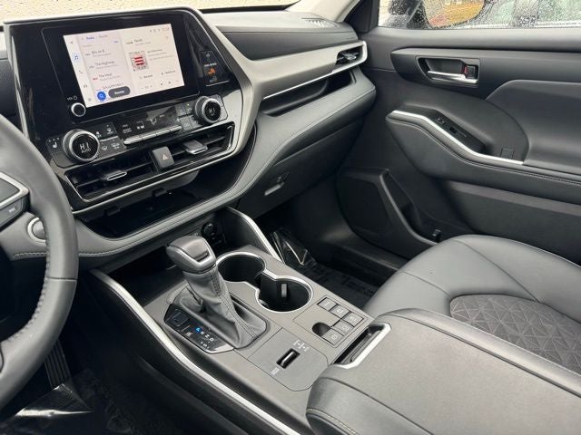 2025 Toyota Highlander Hybrid XLE AWD