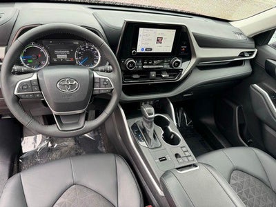 2025 Toyota Highlander Hybrid XLE AWD