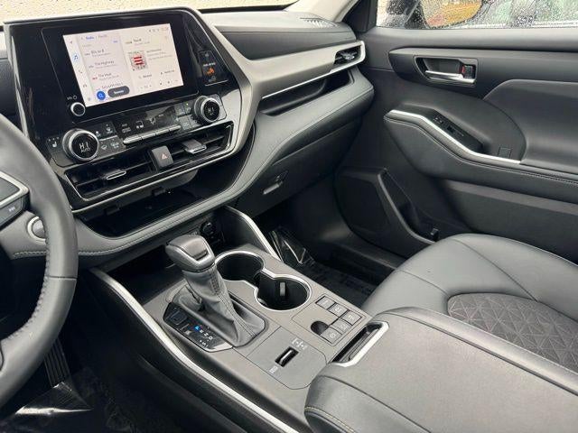 2025 Toyota Highlander Hybrid XLE AWD