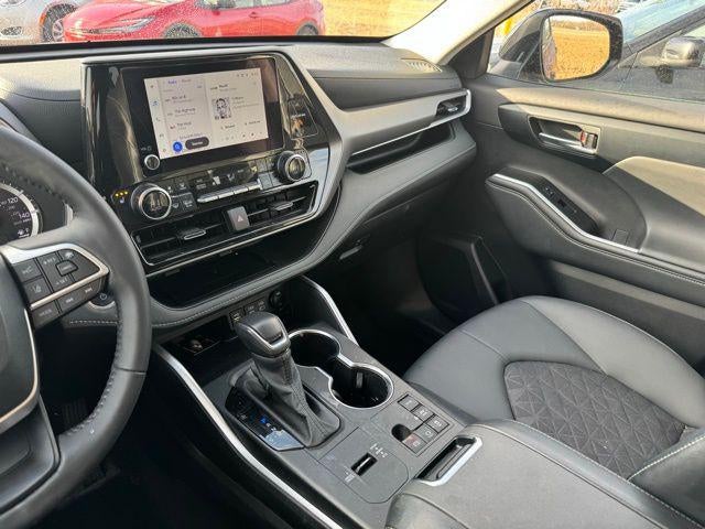2025 Toyota Highlander Hybrid XLE AWD