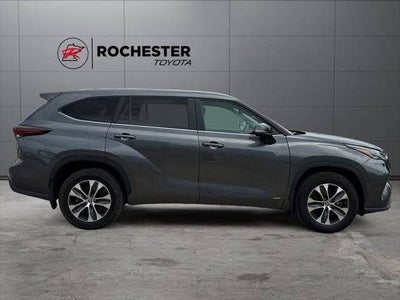 2024 Toyota Highlander Hybrid XLE AWD