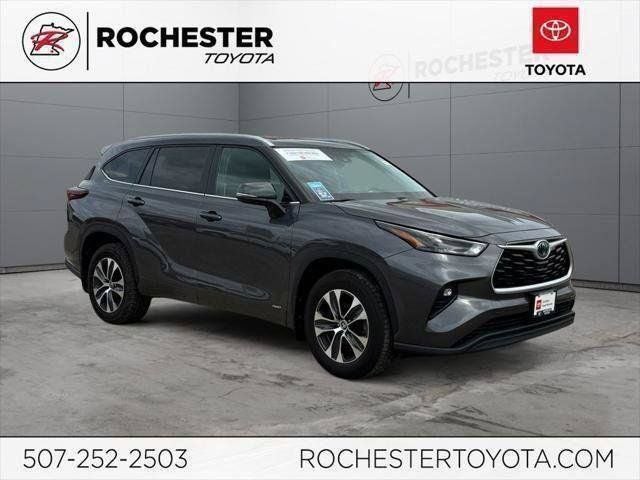 2024 Toyota Highlander Hybrid XLE AWD