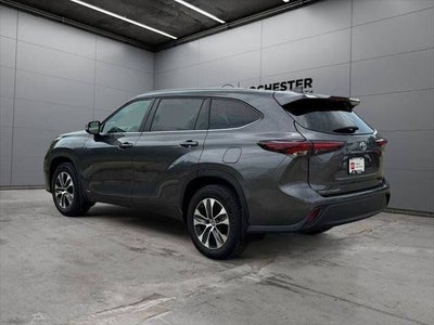 2024 Toyota Highlander Hybrid XLE AWD
