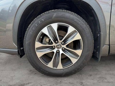 2024 Toyota Highlander Hybrid XLE AWD