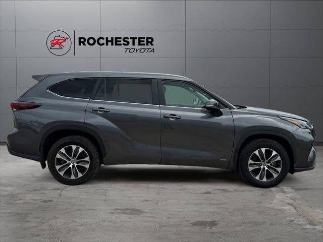 2024 Toyota Highlander Hybrid XLE AWD