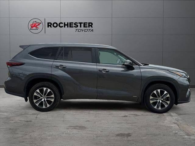 2024 Toyota Highlander Hybrid XLE AWD