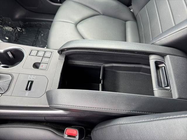 2024 Toyota Highlander Hybrid XLE AWD