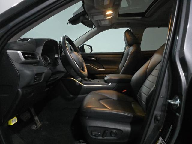 2024 Toyota Highlander Hybrid XLE AWD