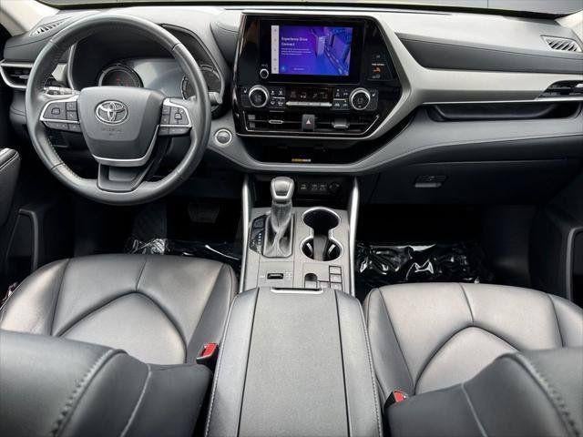 2024 Toyota Highlander Hybrid XLE AWD