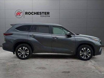 2024 Toyota Highlander Hybrid XLE AWD