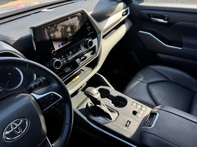 2024 Toyota Highlander Hybrid XLE AWD