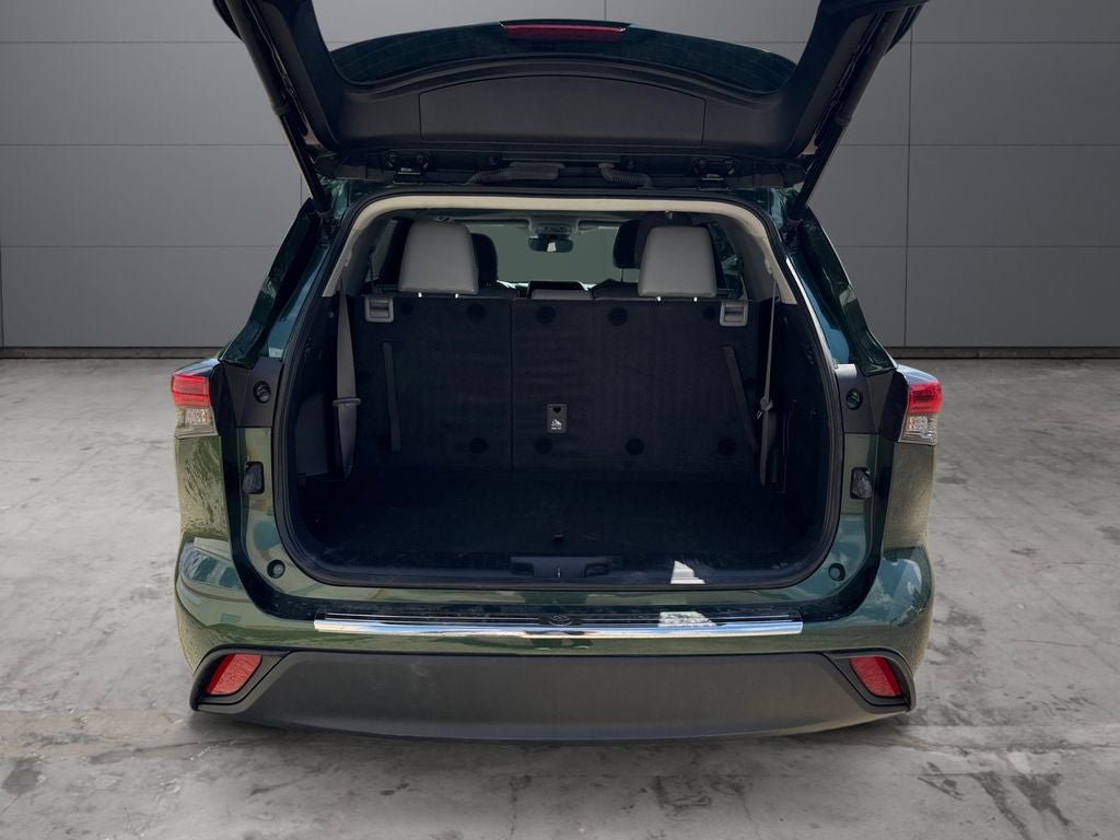 2023 Toyota Highlander XLE FWD