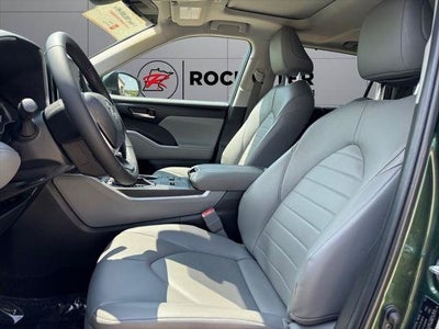 2023 Toyota Highlander XLE FWD
