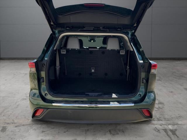 2023 Toyota Highlander XLE FWD