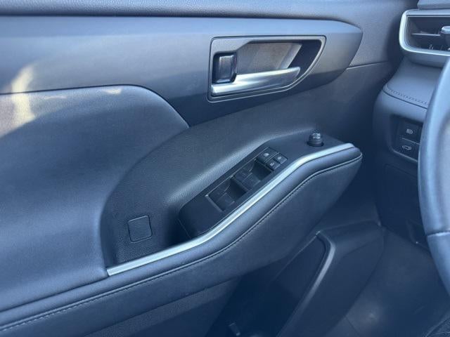 2023 Toyota Highlander XLE AWD