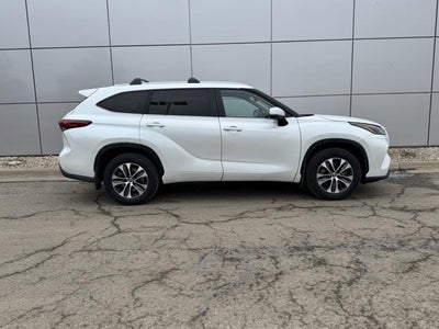 2023 Toyota Highlander XLE AWD
