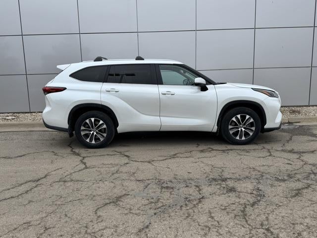 2023 Toyota Highlander XLE AWD