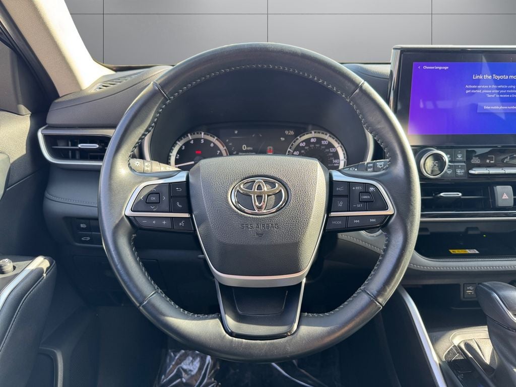 2023 Toyota Highlander XLE AWD