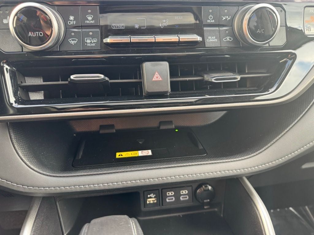 2023 Toyota Highlander XLE AWD