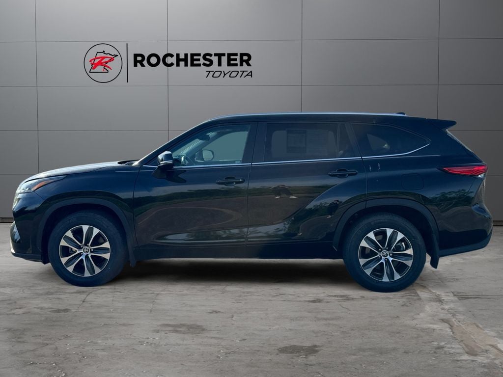 2023 Toyota Highlander XLE AWD