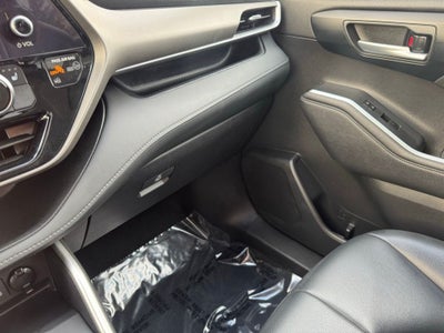 2023 Toyota Highlander XLE AWD